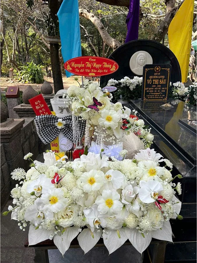 Ảnh hoa và đồ lễ 7