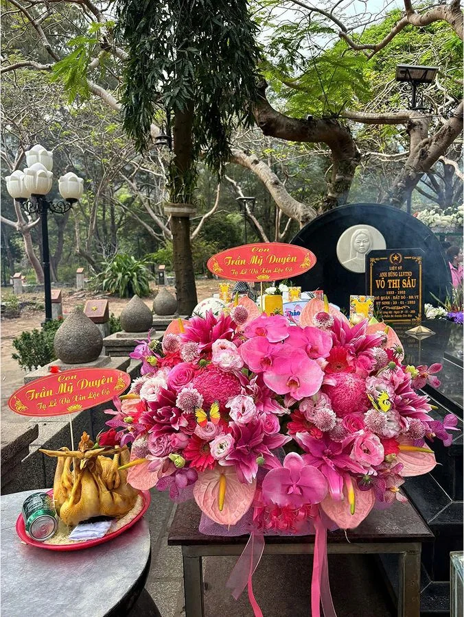 Ảnh hoa và đồ lễ 8