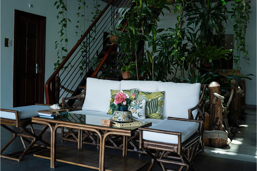 Lobby 1