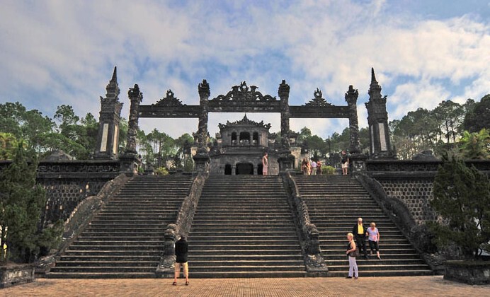 Khaidinhtomb 1